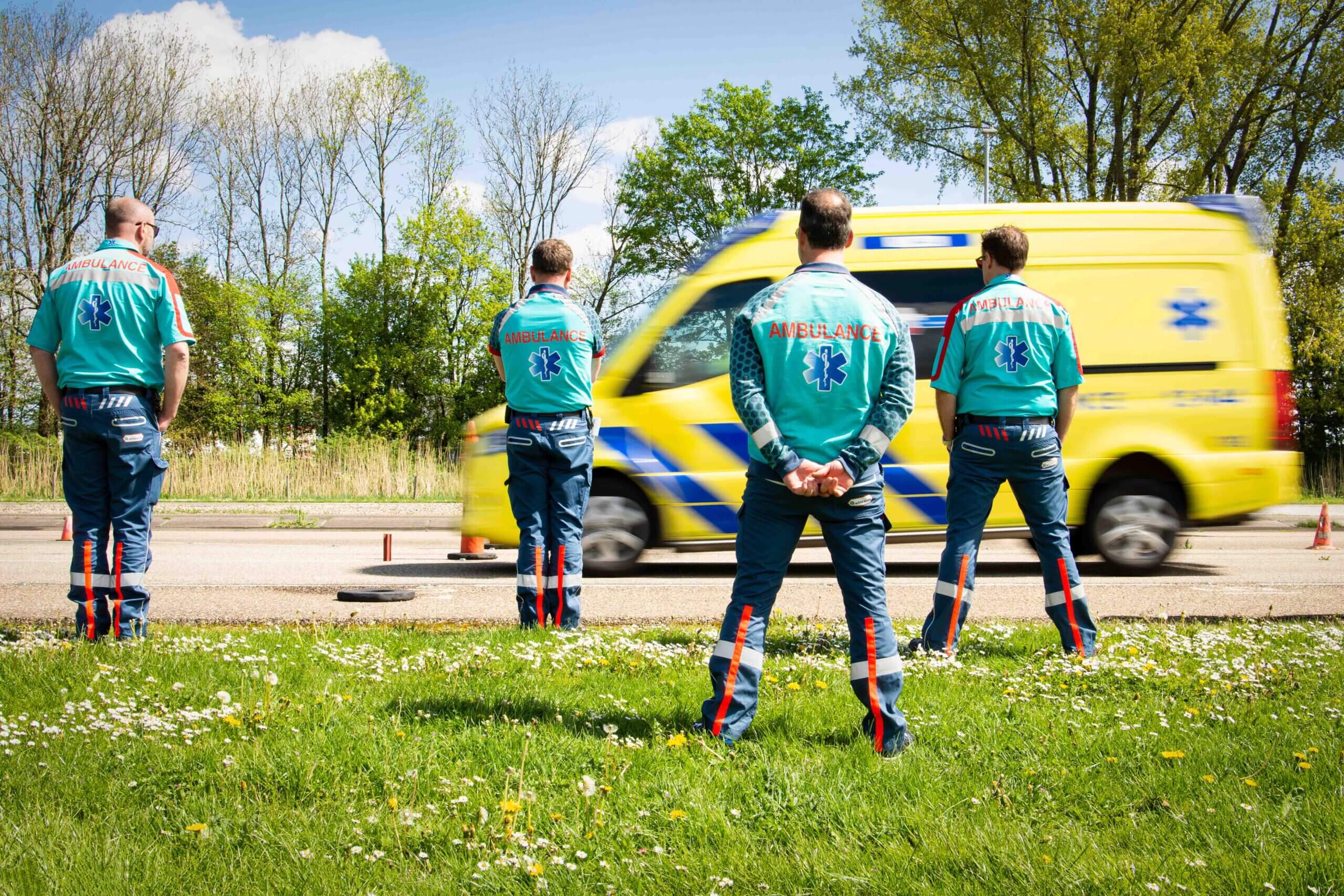 De rijvaardigheidstraining voor ambulancechauffeurs