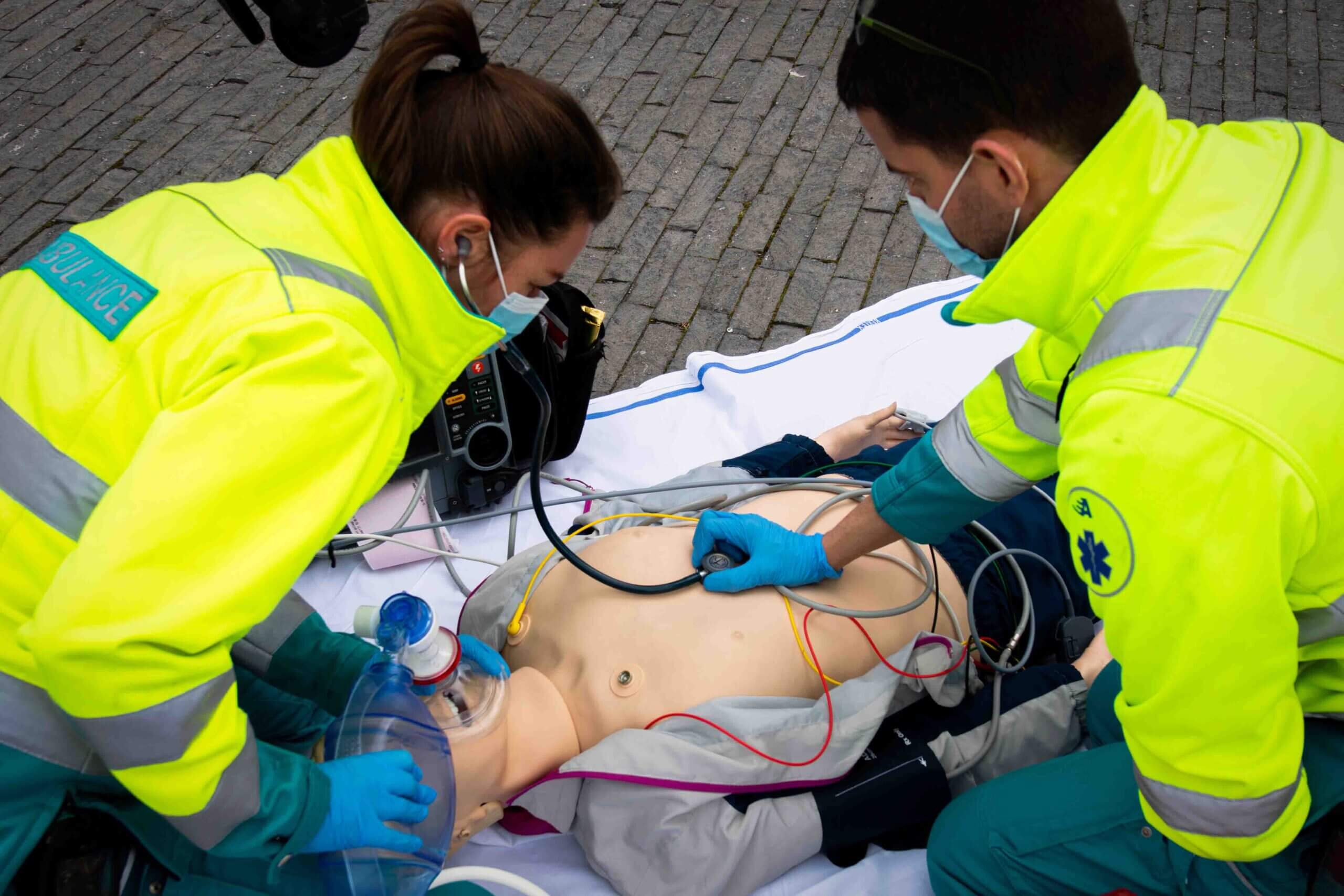 Thijs, ambulancechauffeur op de post Overamstel