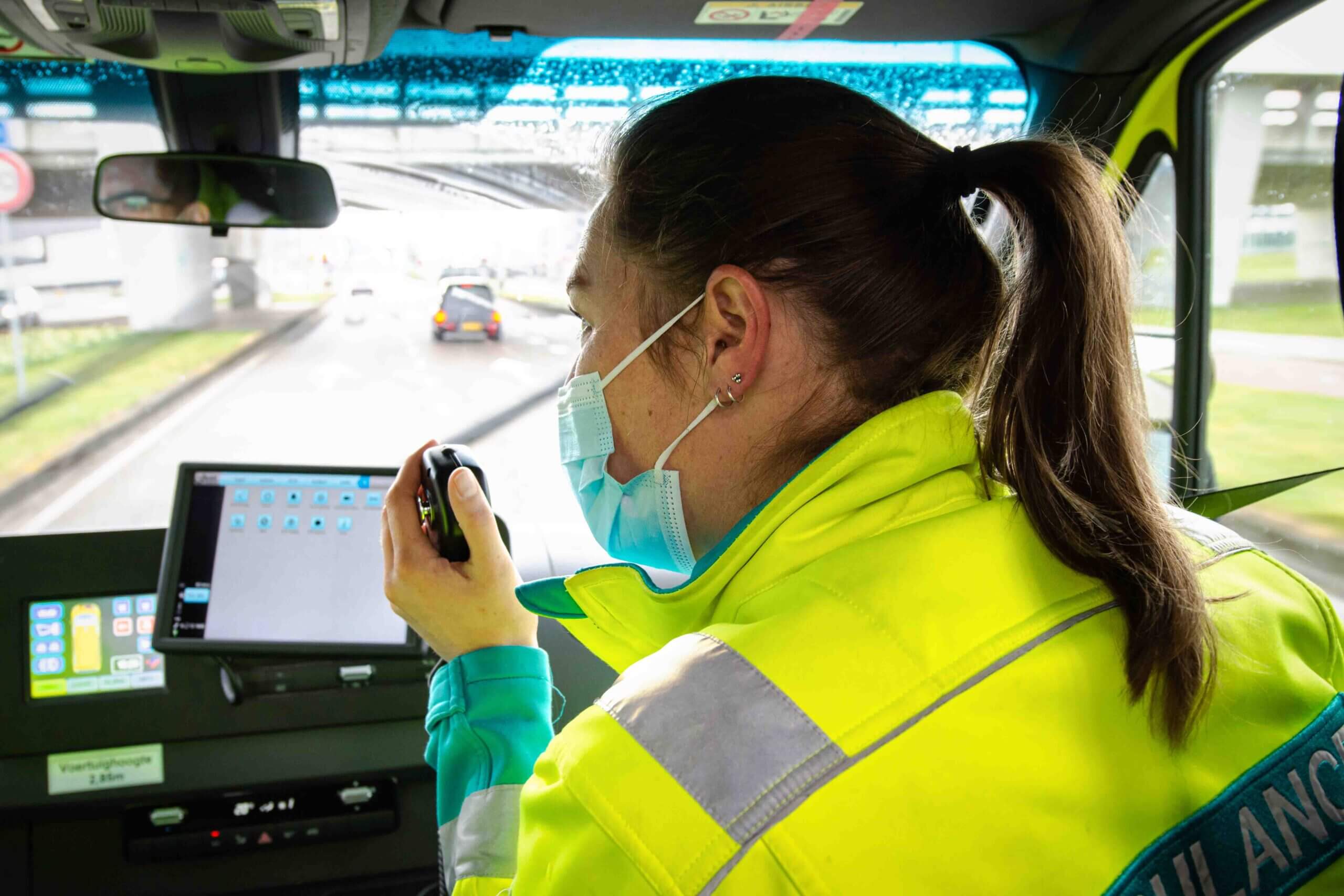 Thijs, ambulancechauffeur op de post Overamstel