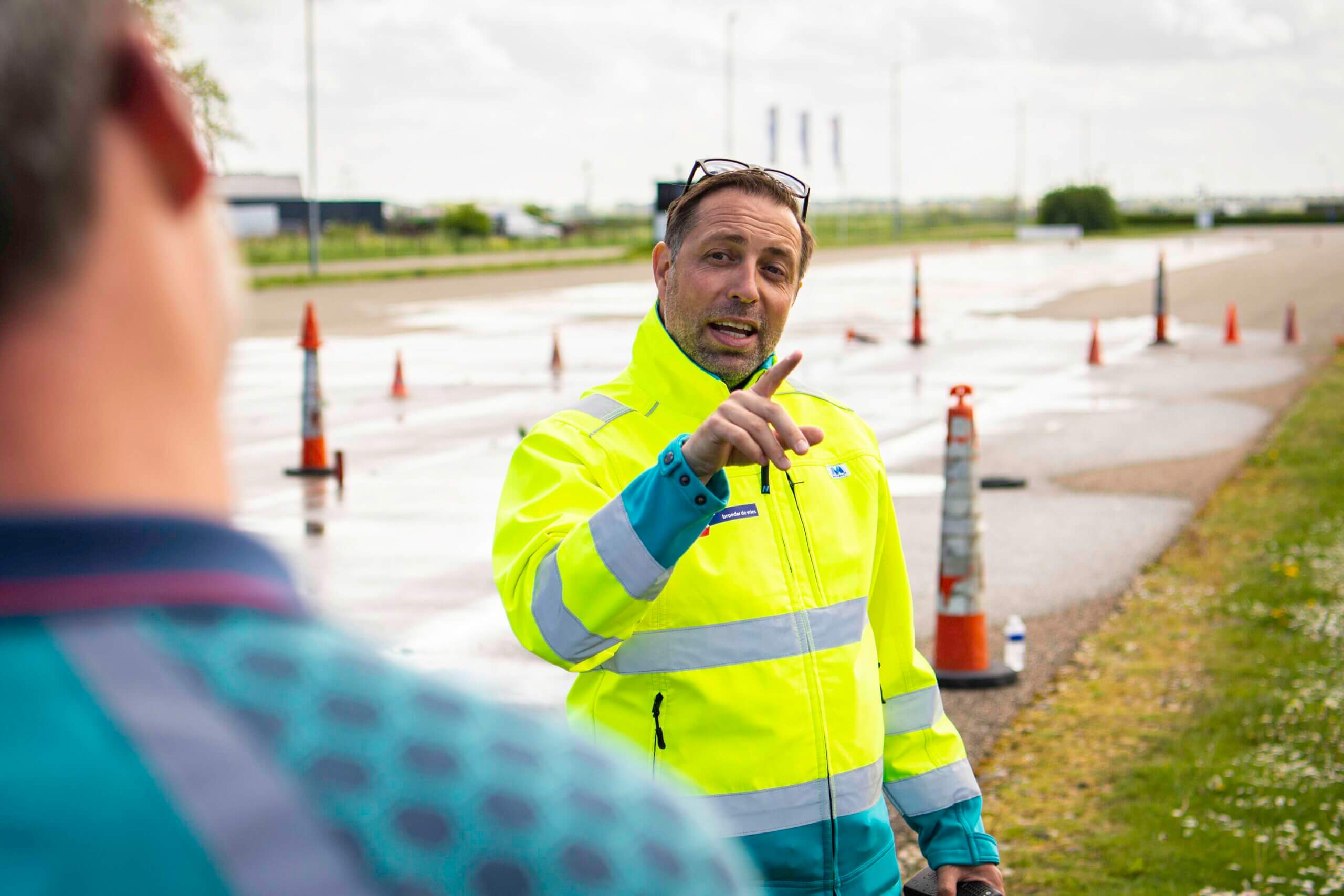 De rijvaardigheidstraining voor ambulancechauffeurs